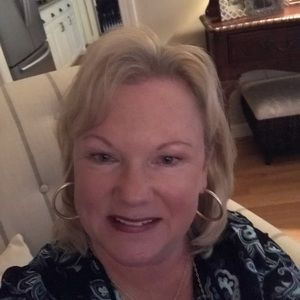 Meet your Posher, Neva